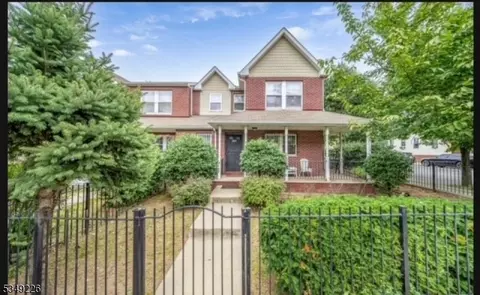 618 18th Ave, Newark, NJ 07103