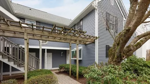87 Countryside Dr, Basking Ridge, NJ 07920