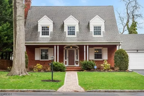 901 Midwood Dr, Rahway, NJ 07065