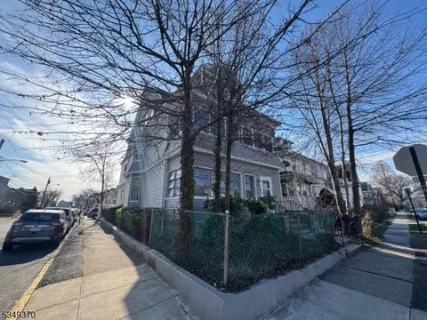 92 Florence Ave, Irvington, NJ 07111