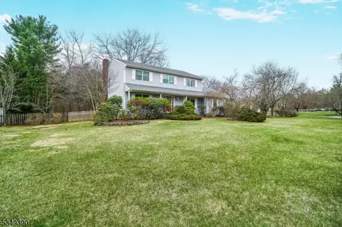19 Camden Rd, Hillsborough, NJ 08844