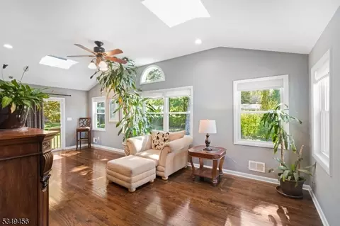 37 Wendt Ln, Wayne, NJ 07470 photo 9