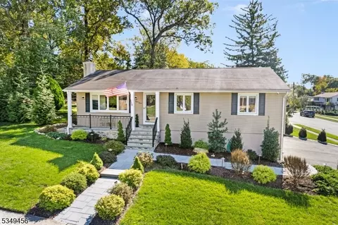 37 Wendt Ln, Wayne, NJ 07470