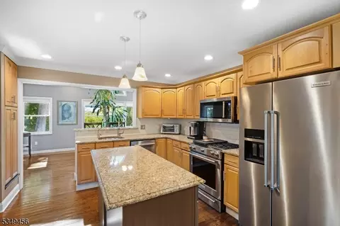 37 Wendt Ln, Wayne, NJ 07470 photo 7