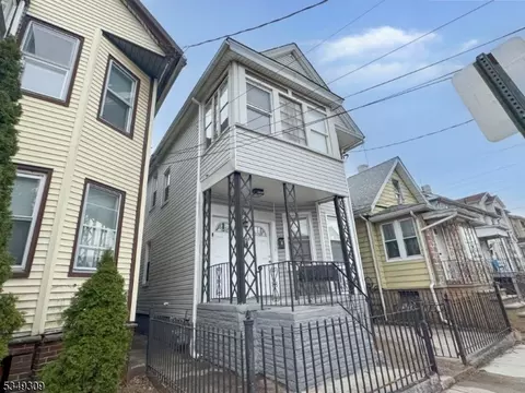 856 Bond St, Elizabeth, NJ 07201