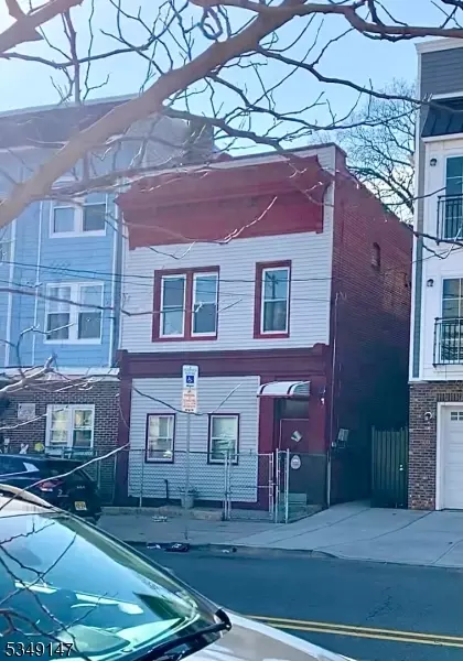 716 Summer Ave, Newark, NJ 07104