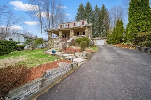 108 Brooklyn Rd, Stanhope, NJ 07874