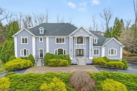 14 Heritage Rd, Florham Park, NJ 07932