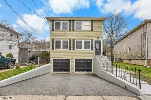 25 Cooper Dr, Boonton, NJ 07005