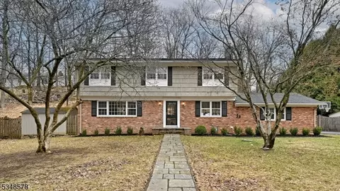 11 Valley Rd, Sparta, NJ 07871