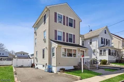 21 Fritz St, Bloomfield, NJ 07003
