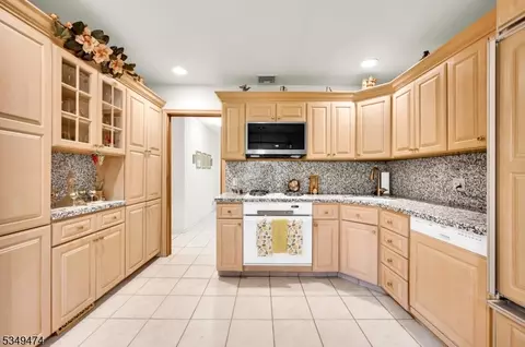 14 Harvard St, Summit, NJ 07901 photo 24