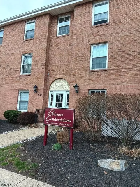 550 Cross St #3B, Harrison, NJ 07029