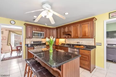160 Riverview Ave, Gillette, NJ 07933 photo 11