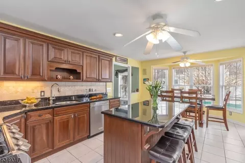160 Riverview Ave, Gillette, NJ 07933 photo 12