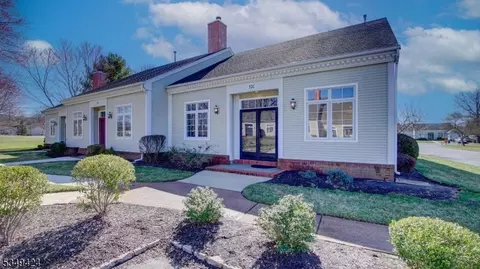 52 Rutland Ln # C, Monroe Township, NJ 08831