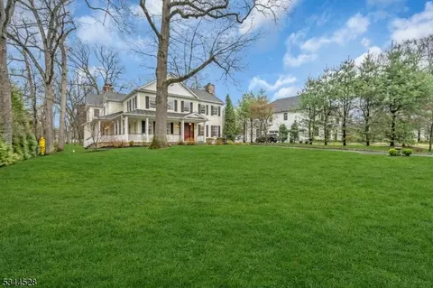 18 Maple St, Chatham Twp, NJ 07928 photo 2