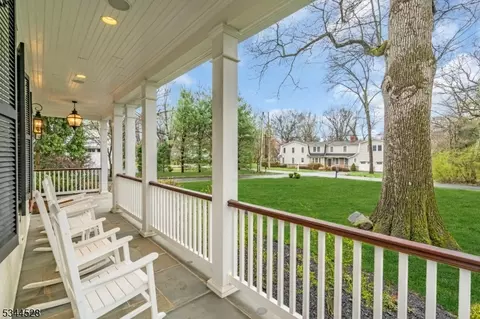 18 Maple St, Chatham Twp, NJ 07928 photo 4
