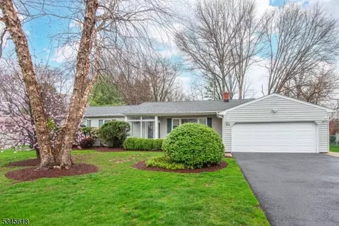 20 Manchester Way, Pine Brook, NJ 07058