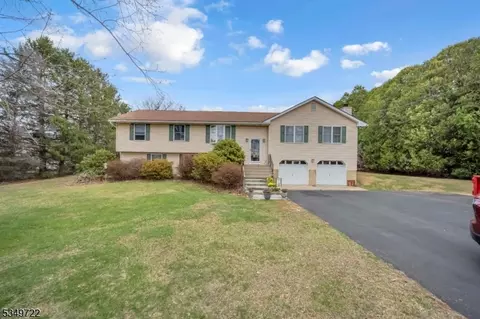 21 Beidleman Rd, Washington, NJ 07882