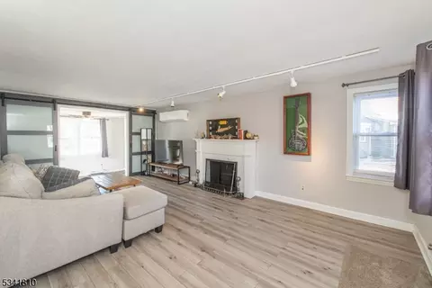 243 Forest Dr, Union, NJ 07083 photo 8
