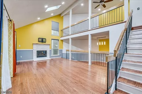 39 Denise Dr, Edison, NJ 08820 photo 9