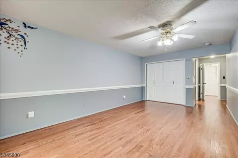 39 Denise Dr, Edison, NJ 08820 photo 23
