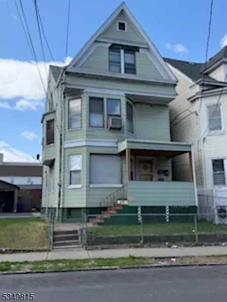 484 E 18th St, Paterson, NJ 07514