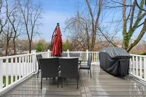 38 Laurel Dr, Wayne, NJ 07470 photo 10