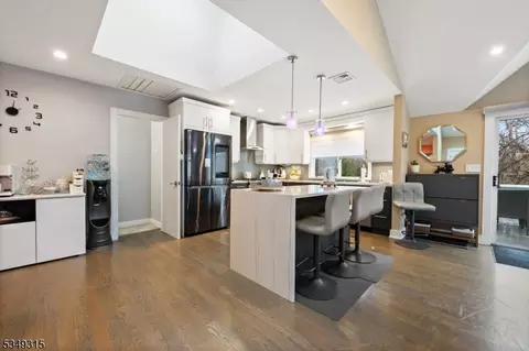 38 Laurel Dr, Wayne, NJ 07470 photo 21