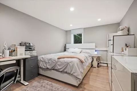 38 Laurel Dr, Wayne, NJ 07470 photo 33