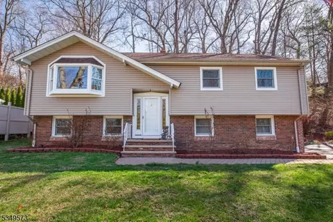 29 Cedar Rd, Ringwood, NJ 07456