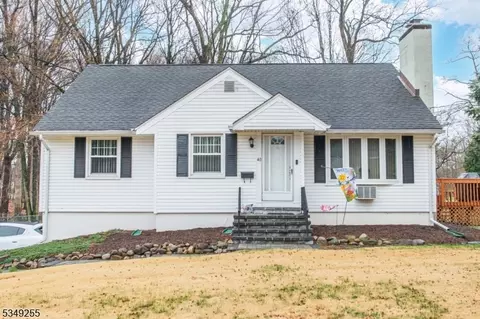 40 Fieldcrest Rd, Parsippany, NJ 07054