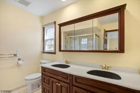 4 Pine Tree Dr, Wayne, NJ 07470 photo 31