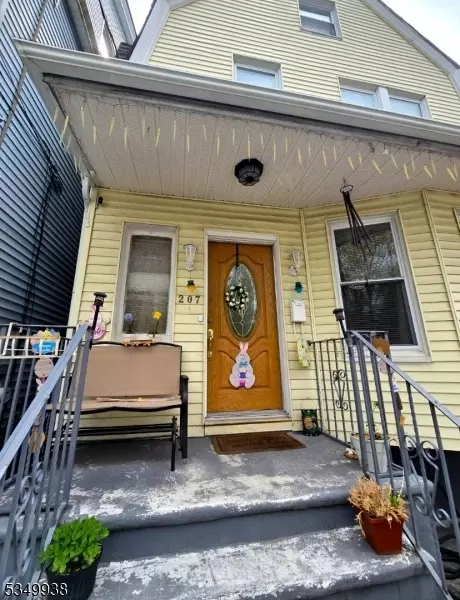 207 N 11th St, Newark, NJ 07107