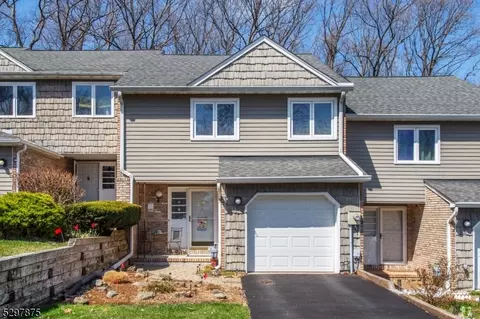 61 Continental Rd, Morris Plains, NJ 07950