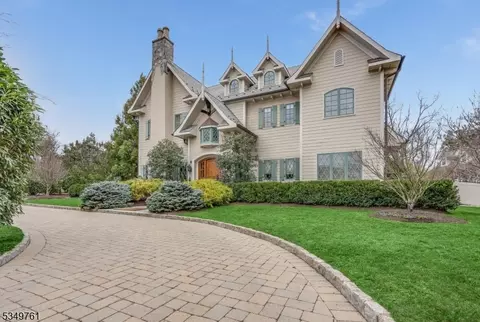 80 Noe Ave, Madison, NJ 07940