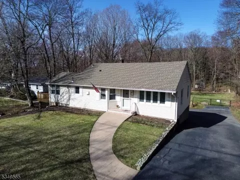 23 Ridge Rd, West Milford, NJ 07480