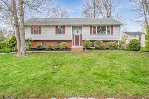 26 Gates Ave, Chatham Twp, NJ 07928