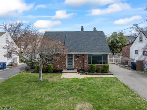 23 Cornell Dr, Clark, NJ 07066 photo 1