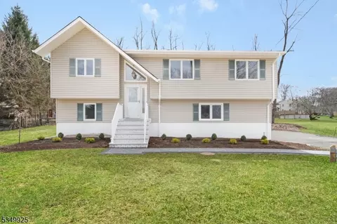 232 W Randolph Ave, Mine Hill, NJ 07803