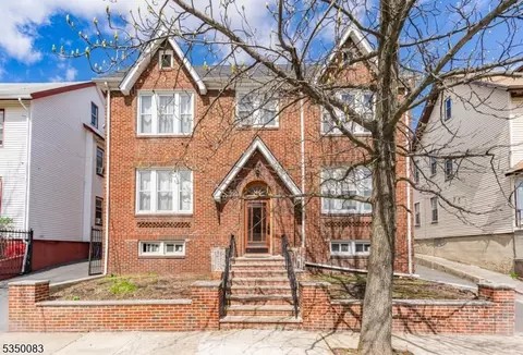 13-15 Finlay Pl, Newark, NJ 07106