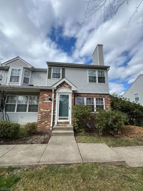 2804 Cortland Ln, Whippany, NJ 07981
