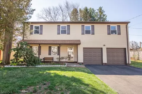 4 Allyson Rd, Flanders, NJ 07836