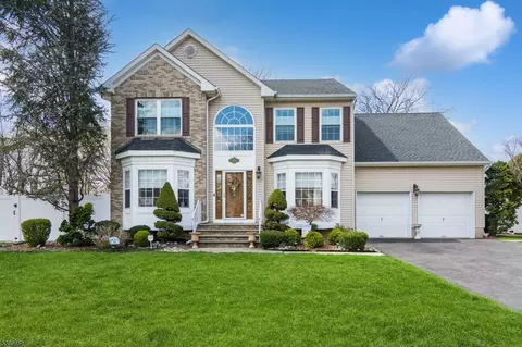205 Van Fleet Ave, South Plainfield, NJ 07080