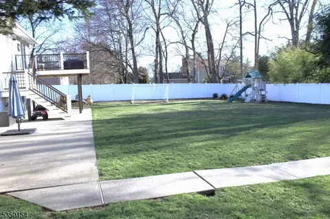 21 Hampton Ter, Wayne, NJ 07470 photo 14