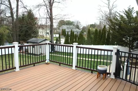 21 Hampton Ter, Wayne, NJ 07470 photo 18