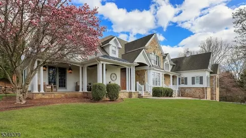 4 Jonah Ct, Peapack And Gladstone, NJ 07977