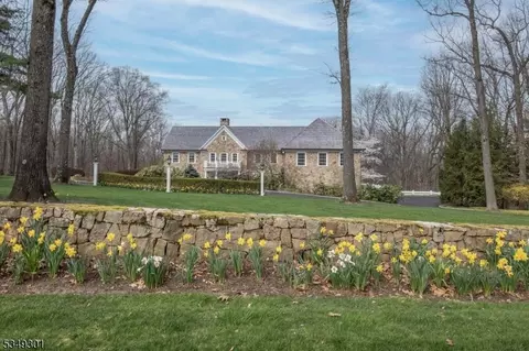 50 Clark Rd, Bernardsville, NJ 07924