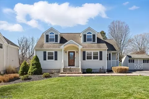 22 Birchwood Rd, Randolph, NJ 07869